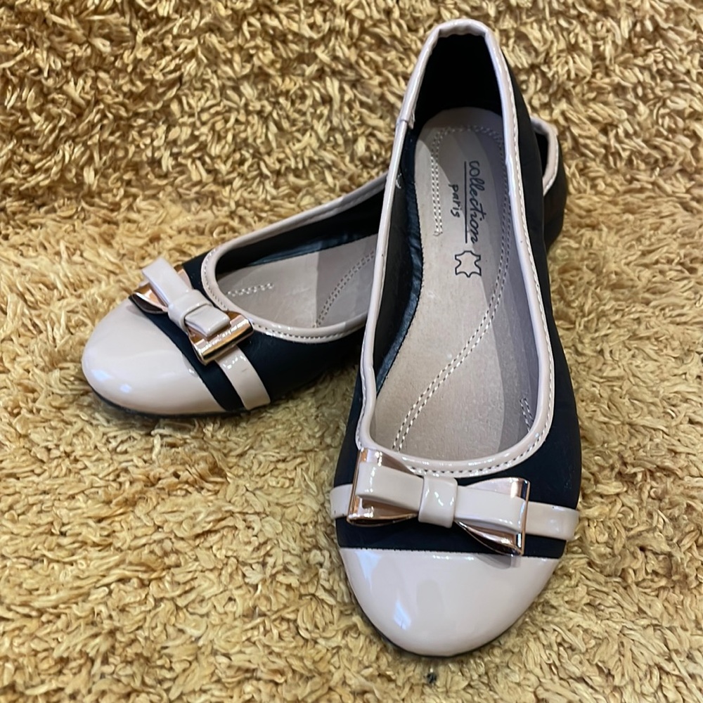 Girls dress shoes 35
